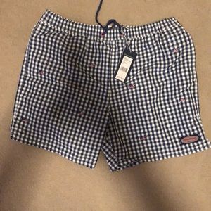 NWT men’s vineyard vines bathing suit.